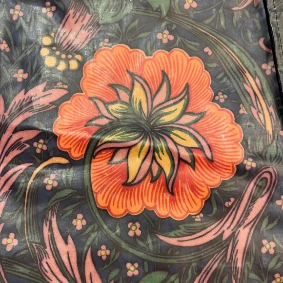 Liberty bold floral vintage style Tote Bag. Large Romantic print. - Picture 3 of 10